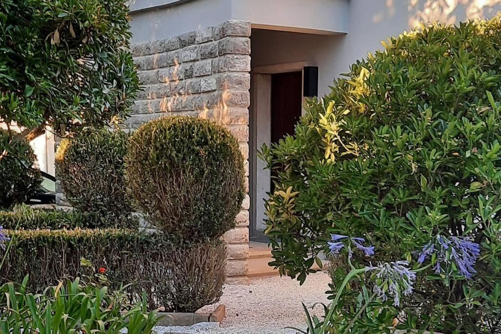 Vila Casa Com Jardim Perto Da Praia Sesimbra Exteriér fotografie